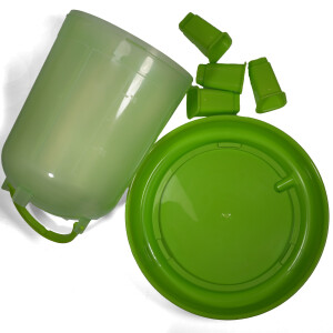 Hühnertränke 1,5L mit Füßen - grün